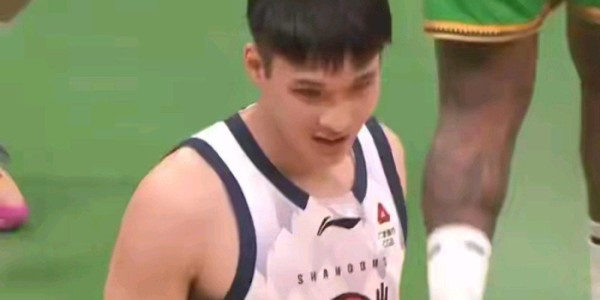 山东男篮憋大招！神秘猛男空降，广州队小心了！|山东队|季后赛|约翰逊|NBA发展联盟|乔-约翰逊_新浪体育_新浪新闻