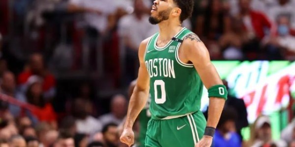 世俱杯-【体坛篮球秀】绿军的灵魂回来了，他没辜负我们！