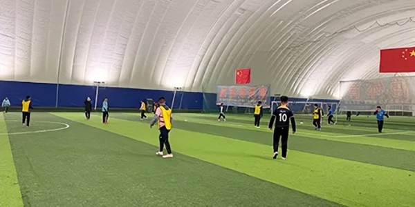fifa club world cup-燃动民间足球活力 献礼大连万亿GDP 世纪体育不老松vs年轻企业家|足球队|赛事|足球赛|工商联|民营企业家_新浪体育_新浪新闻