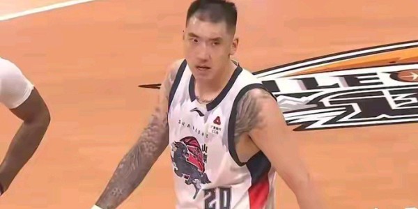 山东男篮憋大招！神秘猛男空降，广州队小心了！|山东队|季后赛|约翰逊|NBA发展联盟|乔-约翰逊_新浪体育_新浪新闻