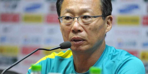 fifa club world cup-烂透了！日本名帅评中国男足：老板让我打球员！超半数人不守纪律